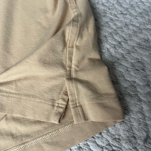 Lululemon Tee - Picture 3 of 4